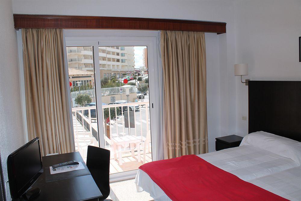 Hostal Jakiton Palmanova Dış mekan fotoğraf