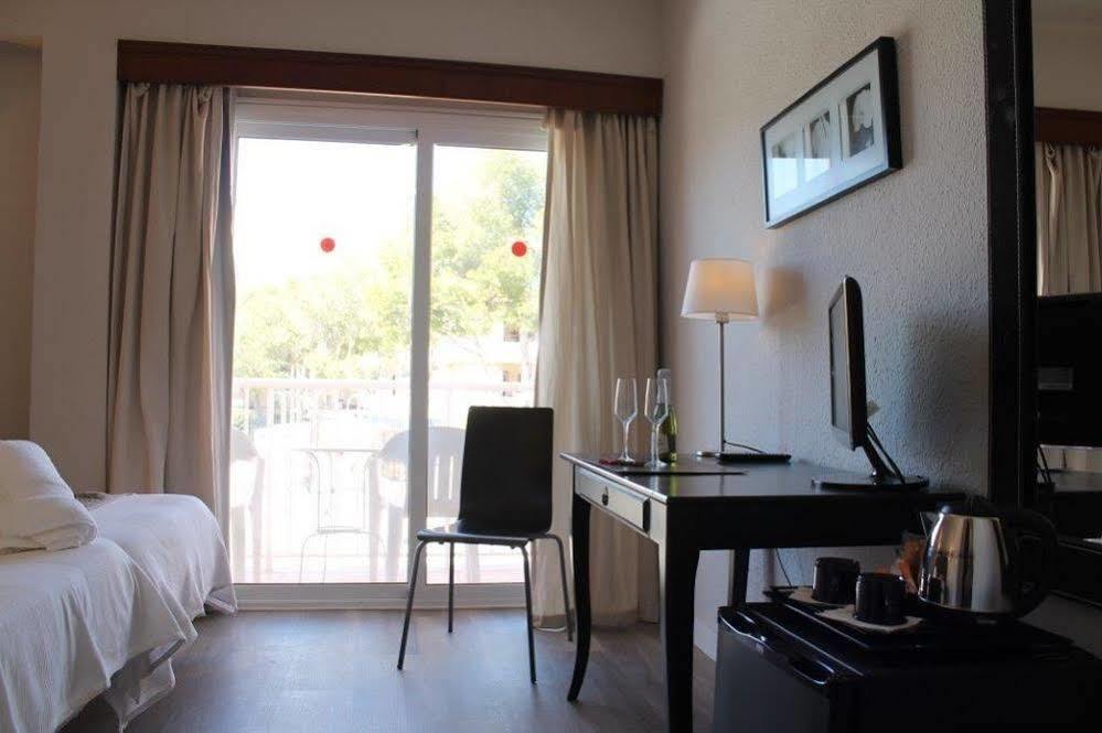 Hostal Jakiton Palmanova Dış mekan fotoğraf