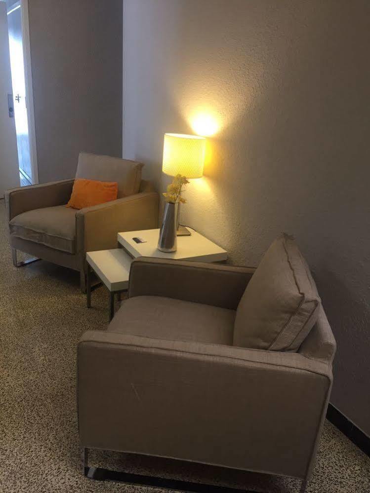 Hostal Jakiton Palmanova Dış mekan fotoğraf